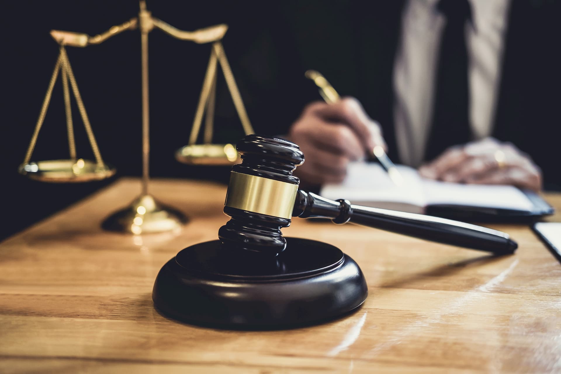 court-room-desk